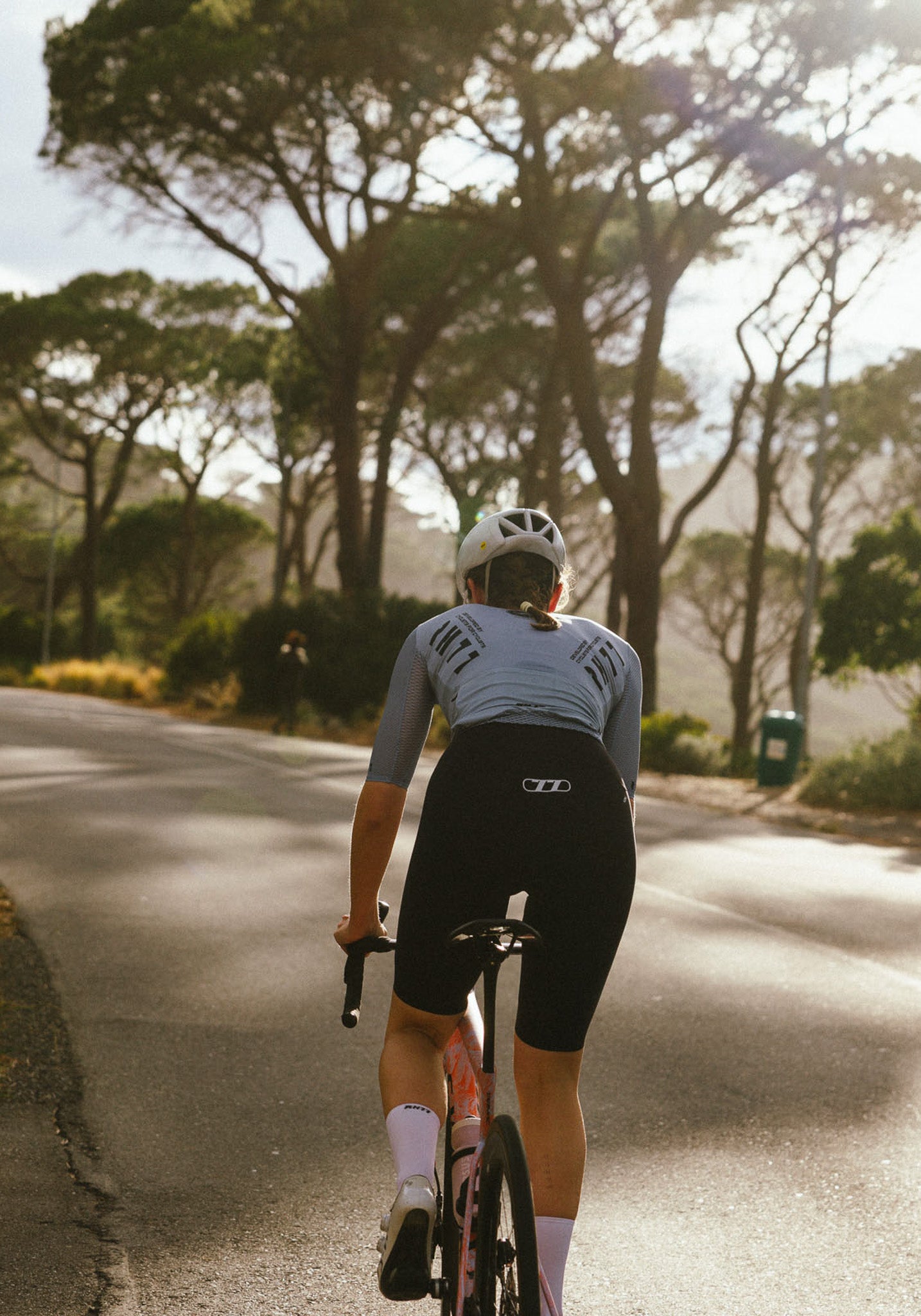 sky fahrradbekleidung Prime – RH77 Haselbacher Cycling Wear juni-saison System Configuration:SHIMANO M6100 12S Thule Chariot Corsaire Fahrradanhänger